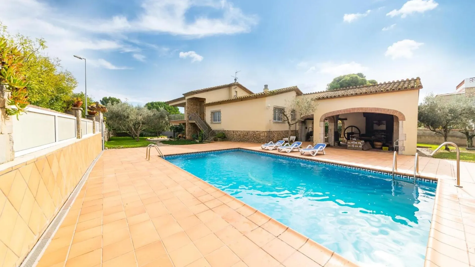 Family-Friendly Villa In Costa Brava L' Escala
